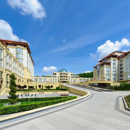 Arden Palace Medical Resort & Spa Satanov Exterior foto