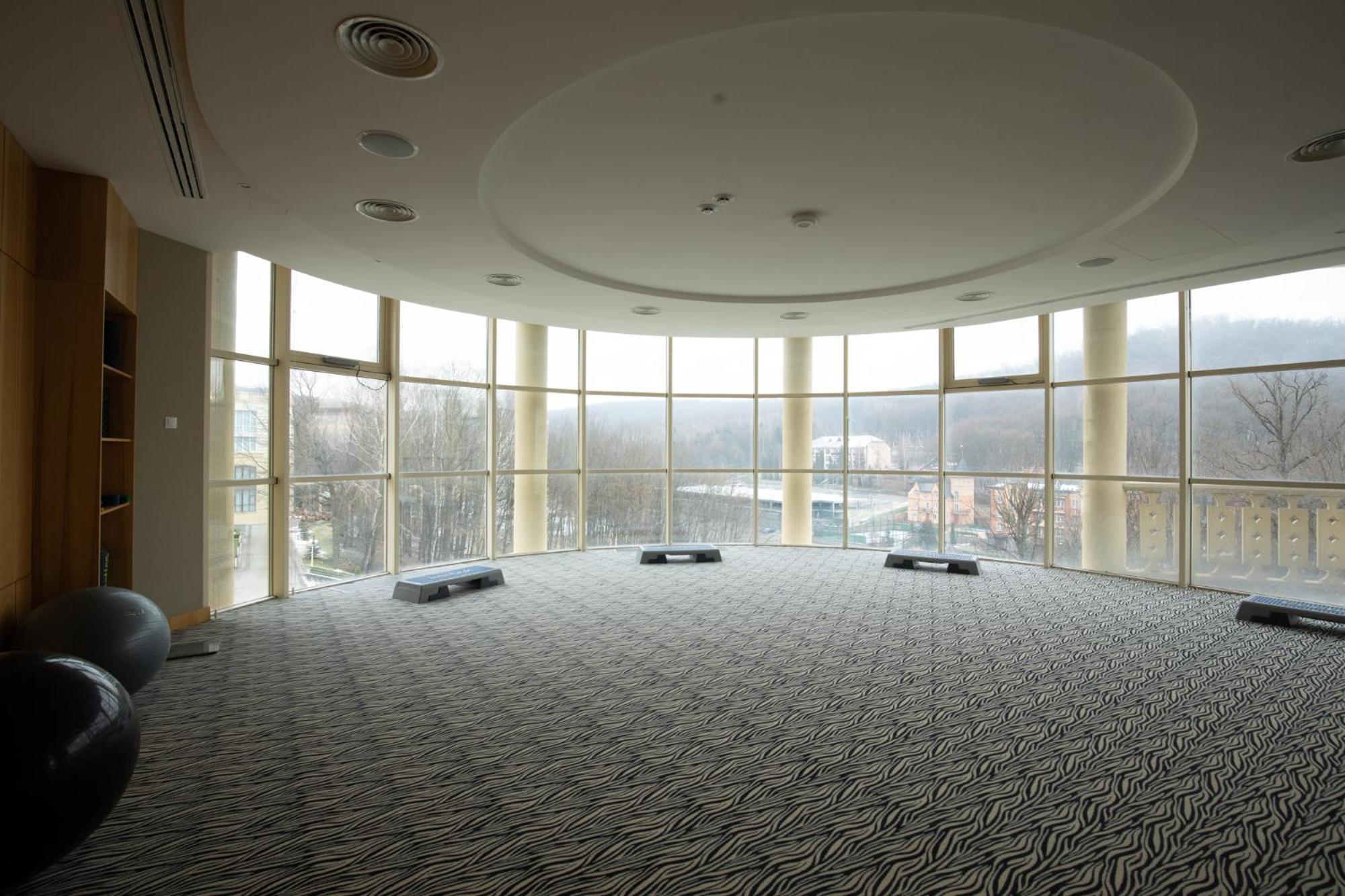 Arden Palace Medical Resort & Spa Satanov Exterior foto